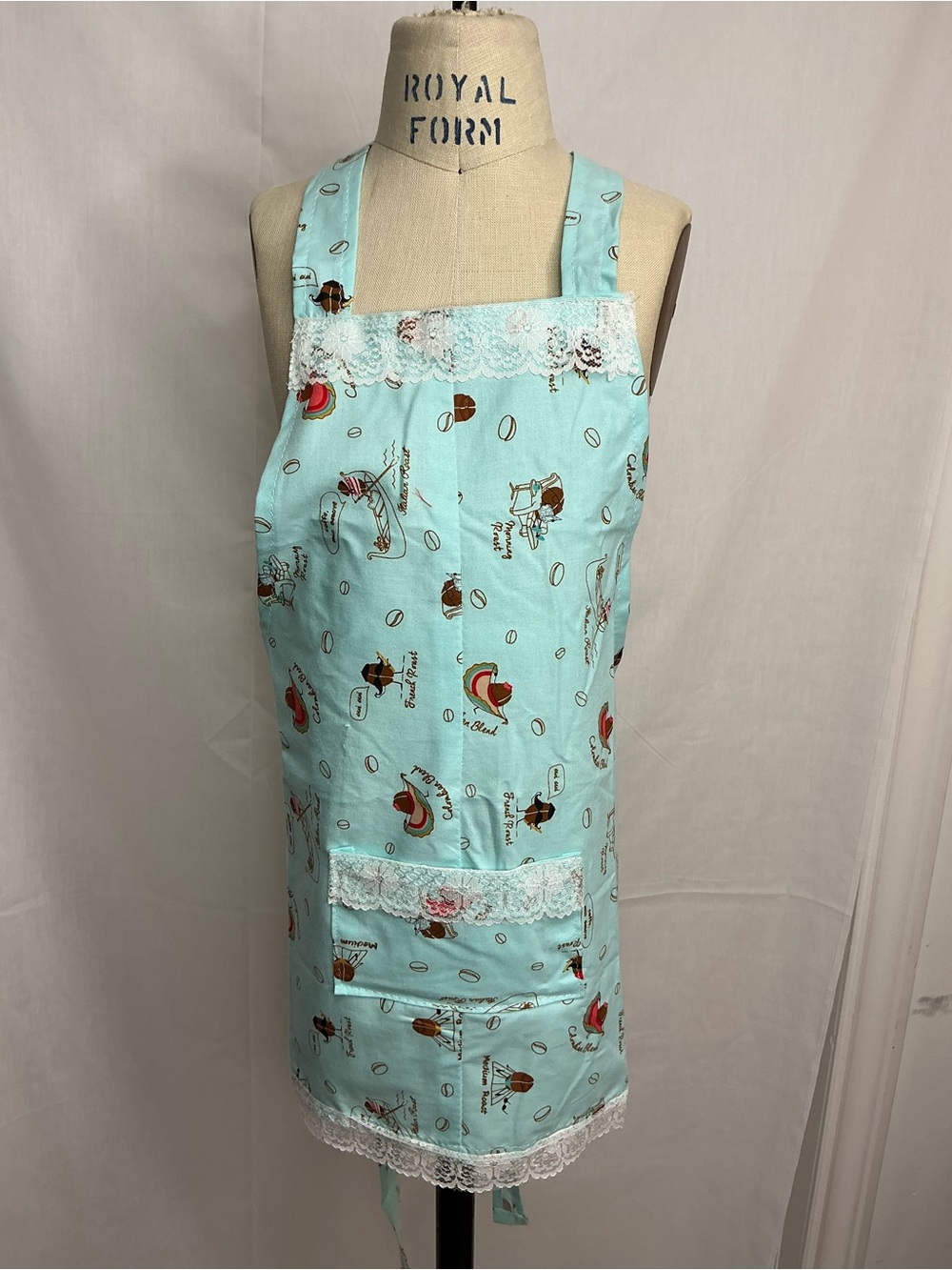 2097 - Vintage-Style Lace Trim Apron in Light Aqua